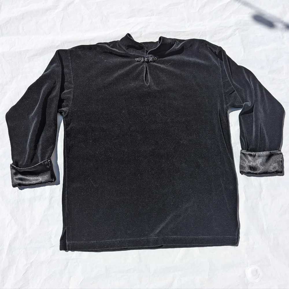 Vintage Northern Spirit Velvet Woman's Black Top- Size Medium